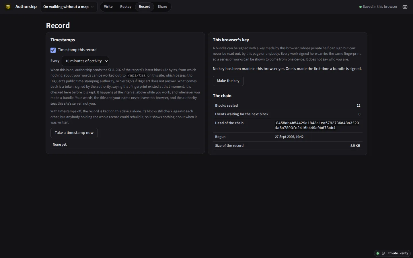 The same Record screen in the dark theme
